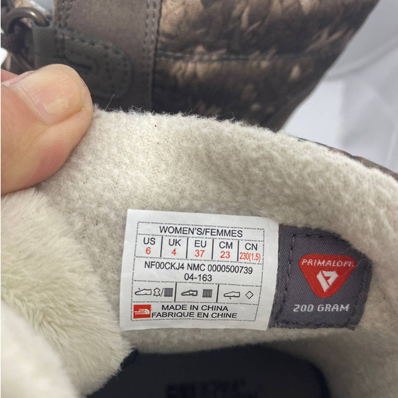 The North Face women's waterproof winter boots size 6.5 - Picture 8 of 9